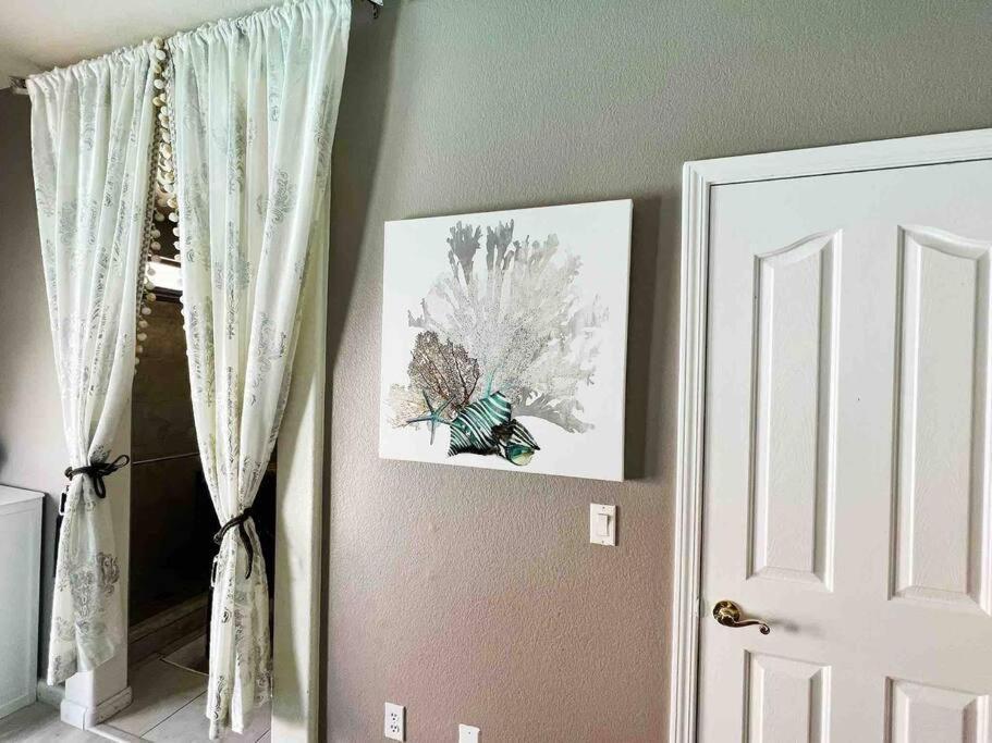فيلا Amazing Heated Pool And Private Hot Tub 3Br In Heart Of Lv لاس فيغاس المظهر الخارجي الصورة