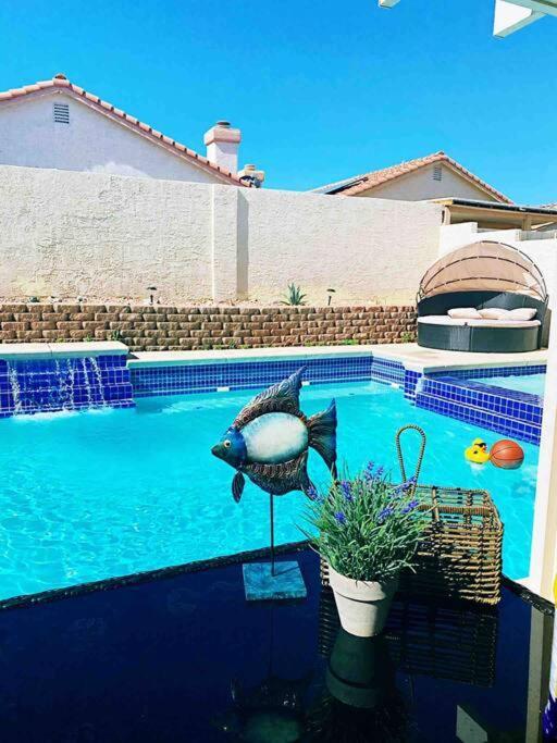 فيلا Amazing Heated Pool And Private Hot Tub 3Br In Heart Of Lv لاس فيغاس المظهر الخارجي الصورة